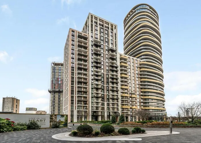 2 Bedroom Modern Apartment Next To Westfield London